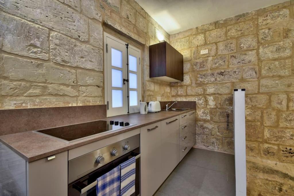 Orangery 101 - Duplex Studio Apartment Valletta Exterior photo
