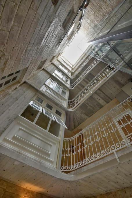 Orangery 101 - Duplex Studio Apartment Valletta Exterior photo